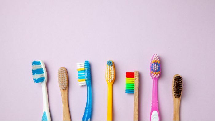 Picking the Right Toothbrush & Toothpaste | Pediatric Dentists