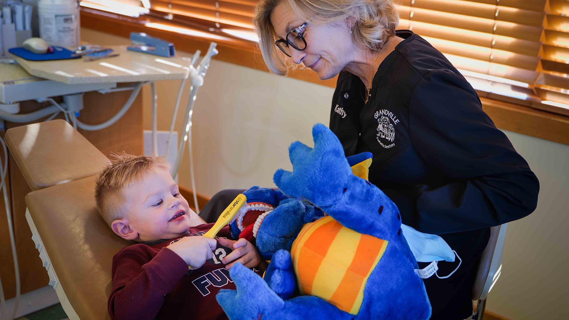 Pediatric Tooth Extraction Dentists Grandville Mi